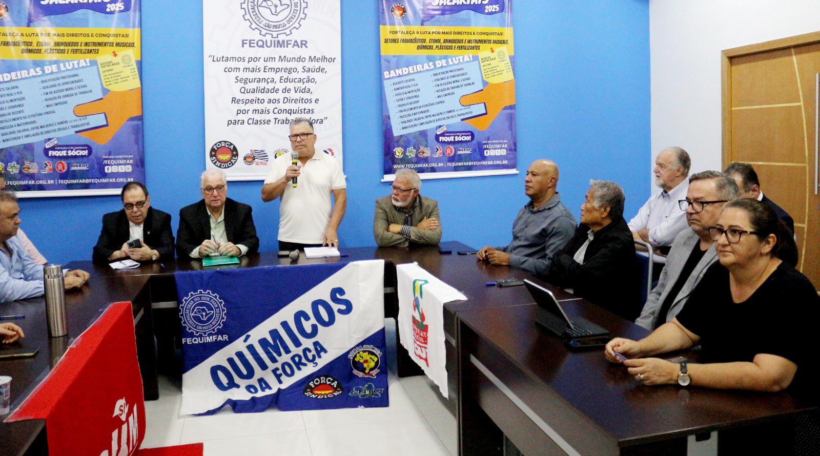 Convenção Coletiva de Trabalho 2025/2027 do setor Químico é assinada e garante ganho real aos trabalhadores!